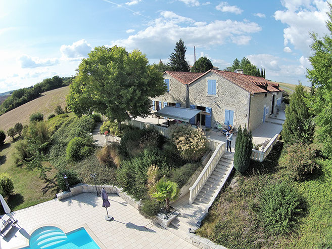 For sale €824,000 - Beautifully situated luxury wine farm  in Salles-Lavalette (16190 - Charente)